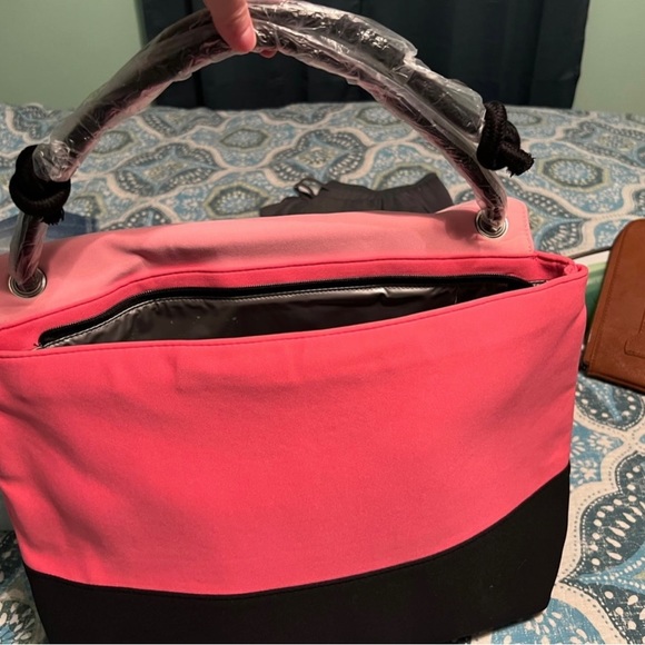 Victorias Secret Large Lunch Tote - Picture 3 of 4